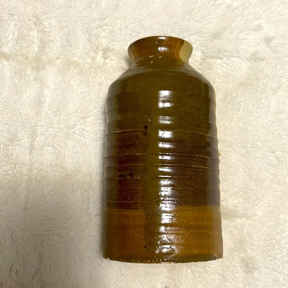 Signed Pottery. Earth tones - Picture 5 of 9